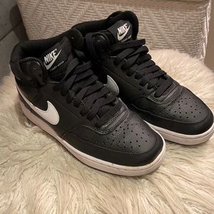 Nike Court Vision Sneaker